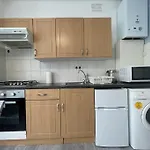 New Studio On Golders Green Rd