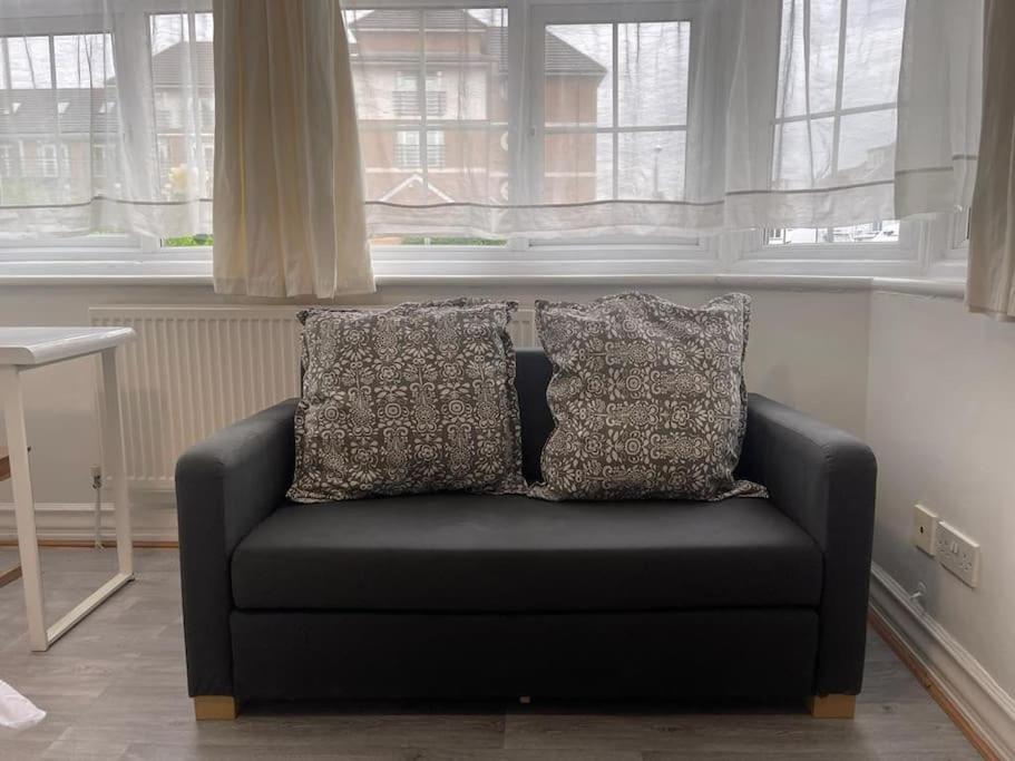New On Golders Rd Apartment *